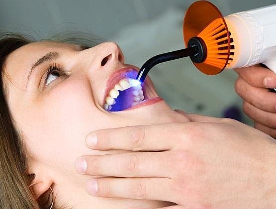 Лечение зубов в Витебске в клинике Дентамари